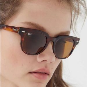 Ray-Ban meteor sunglasses